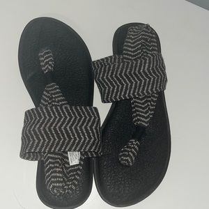 Sanuk Sandals!